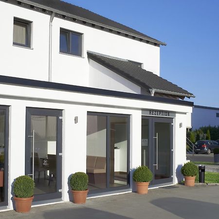 Hotel New In Gaimersheim Exteriör bild