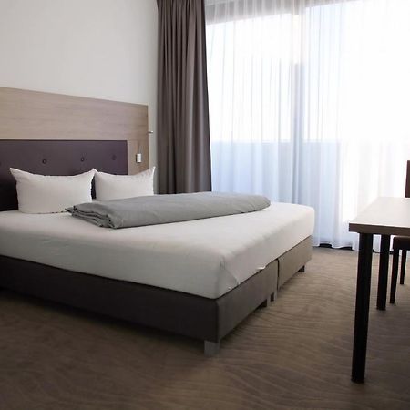 Hotel New In Gaimersheim Exteriör bild